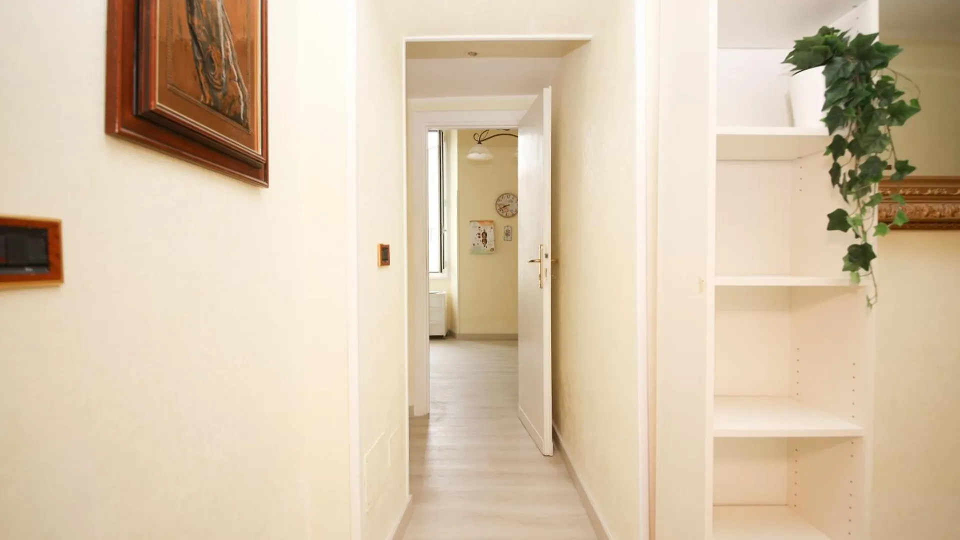 Apartment Ferienwohnung Rafael House By Ghor Rom